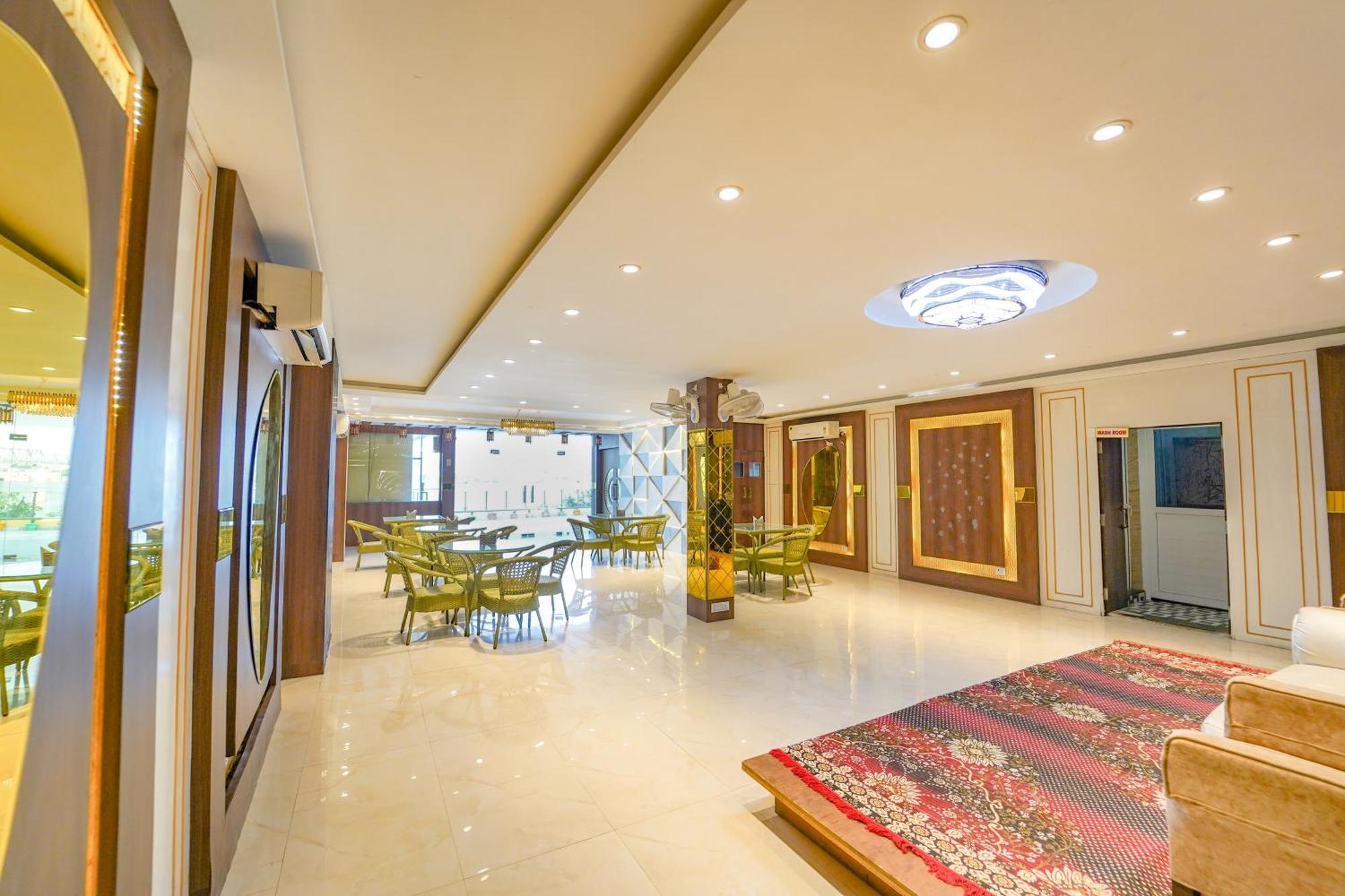 Shiv Rudraksh Resort, Near Assi Ghat Hotel 3*